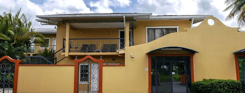 Palms Hotel Trinidad Arouca Exterior foto